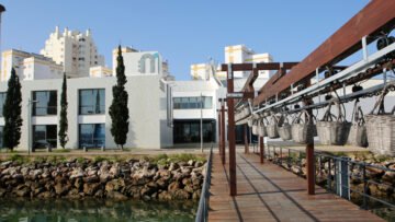 Programação de março no Museu de Portimão reúne pintura e escultura sob o mote “Liberdade e Mulher”