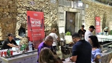Produtores vitivinícolas de Portimão voltam a exibir os seus melhores vinhos na Fortaleza de Santa Catarina